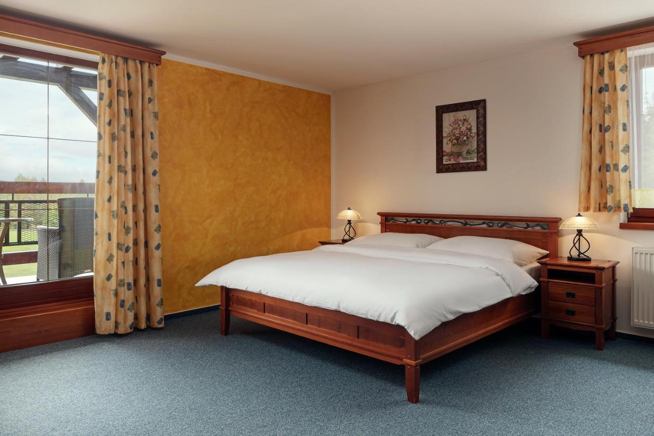 Golf & Spa Kuneticka Hora Dritec 외부 사진