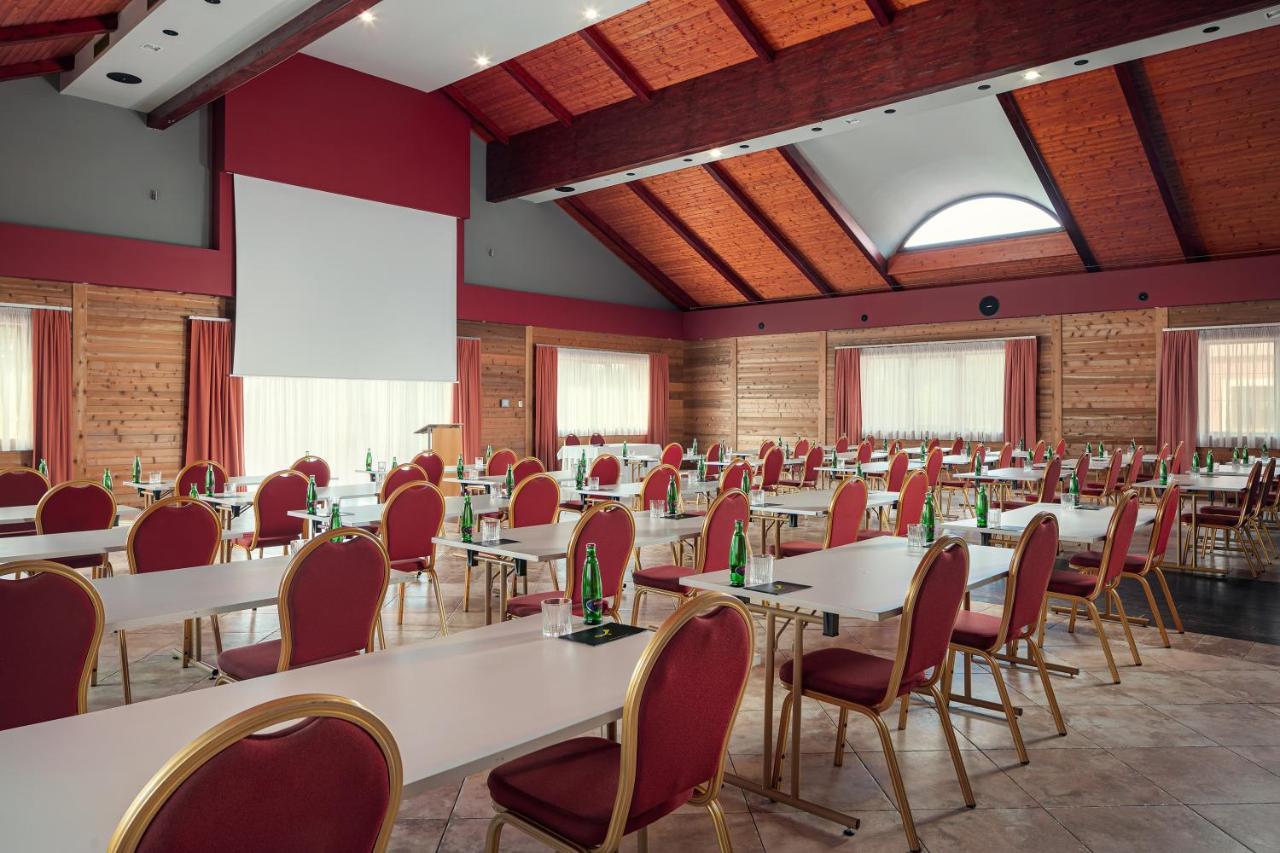 Golf & Spa Kuneticka Hora Dritec 외부 사진